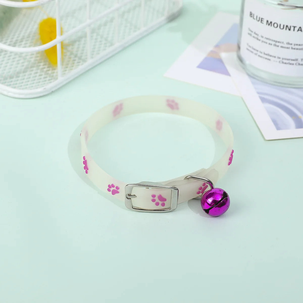 Luminous Cat Collar With Fluorescent Silicone Bell