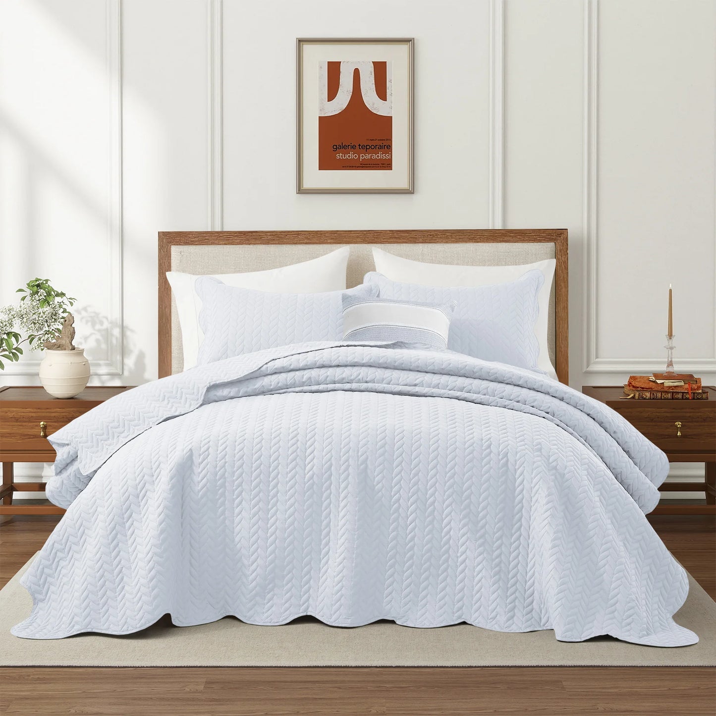 LUXEVOIR 3 Piece Cooling Microfiber Quilt Set Lightweight