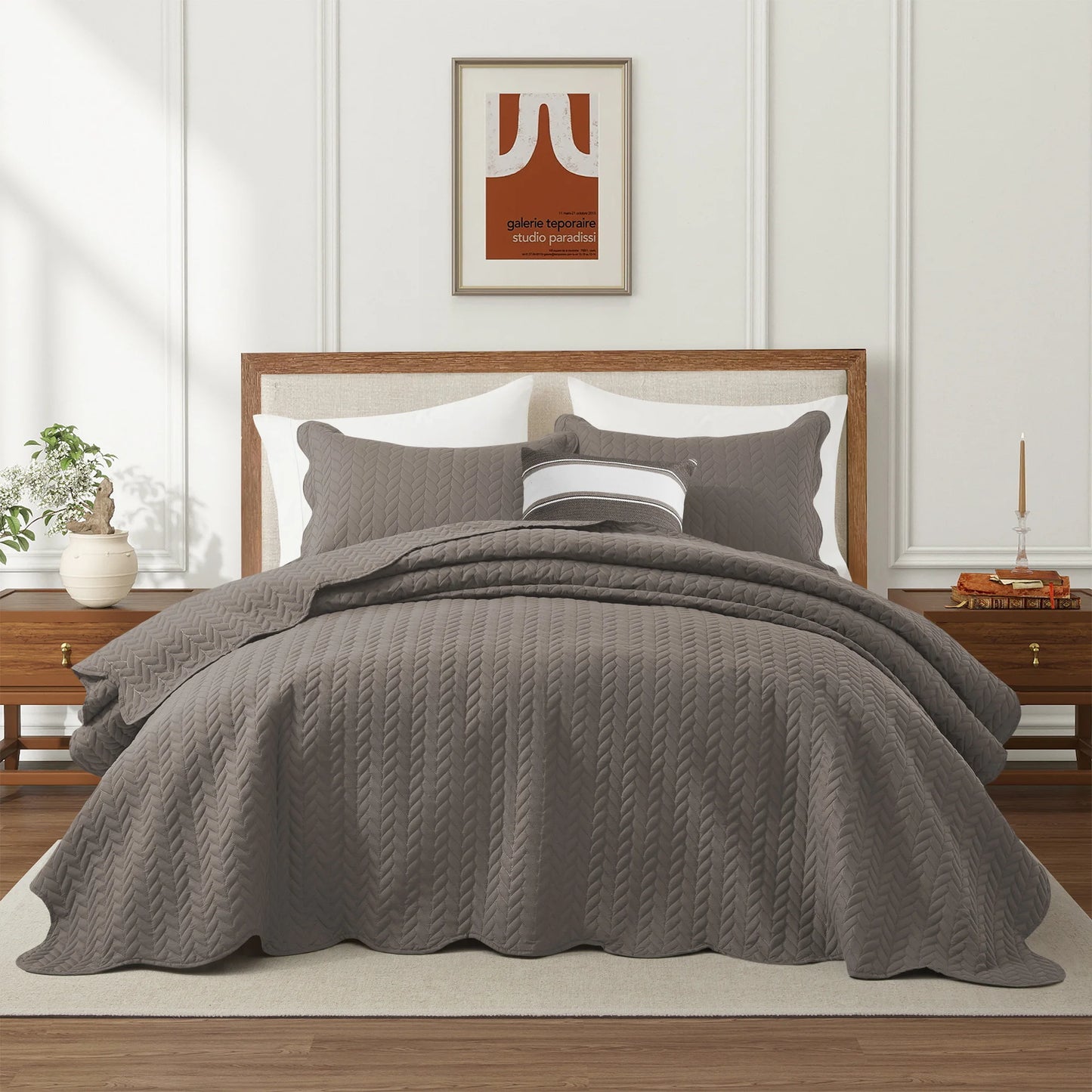 LUXEVOIR 3 Piece Cooling Microfiber Quilt Set Lightweight