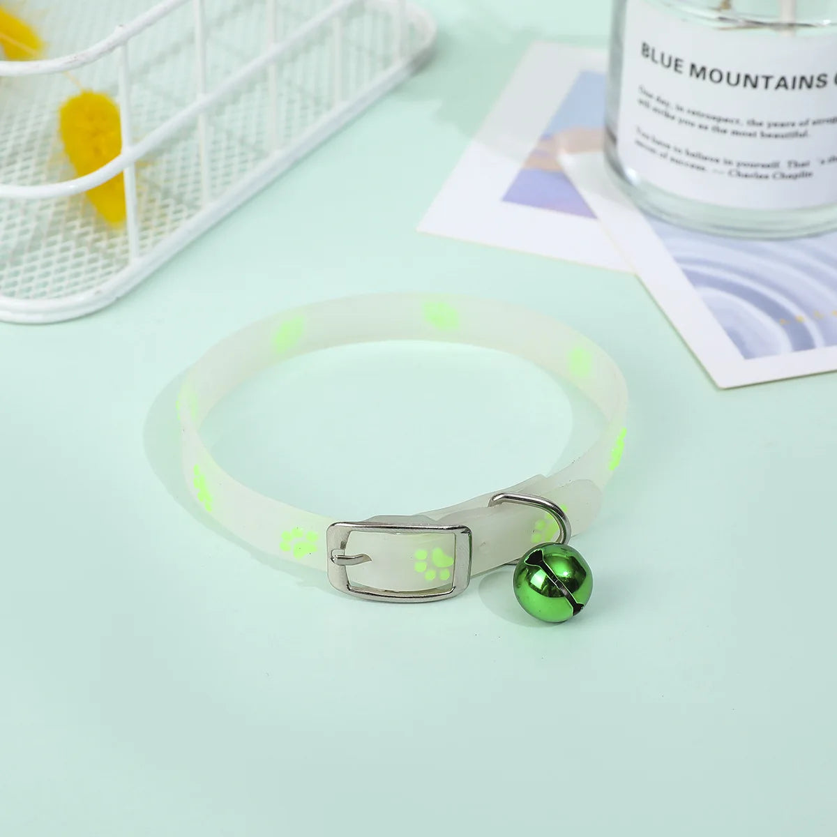 Luminous Cat Collar With Fluorescent Silicone Bell