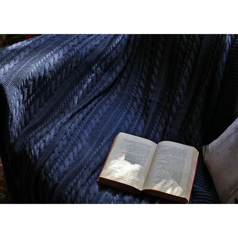 Organic Cotton Cable Knit Throw Blanket Soft and Breathable