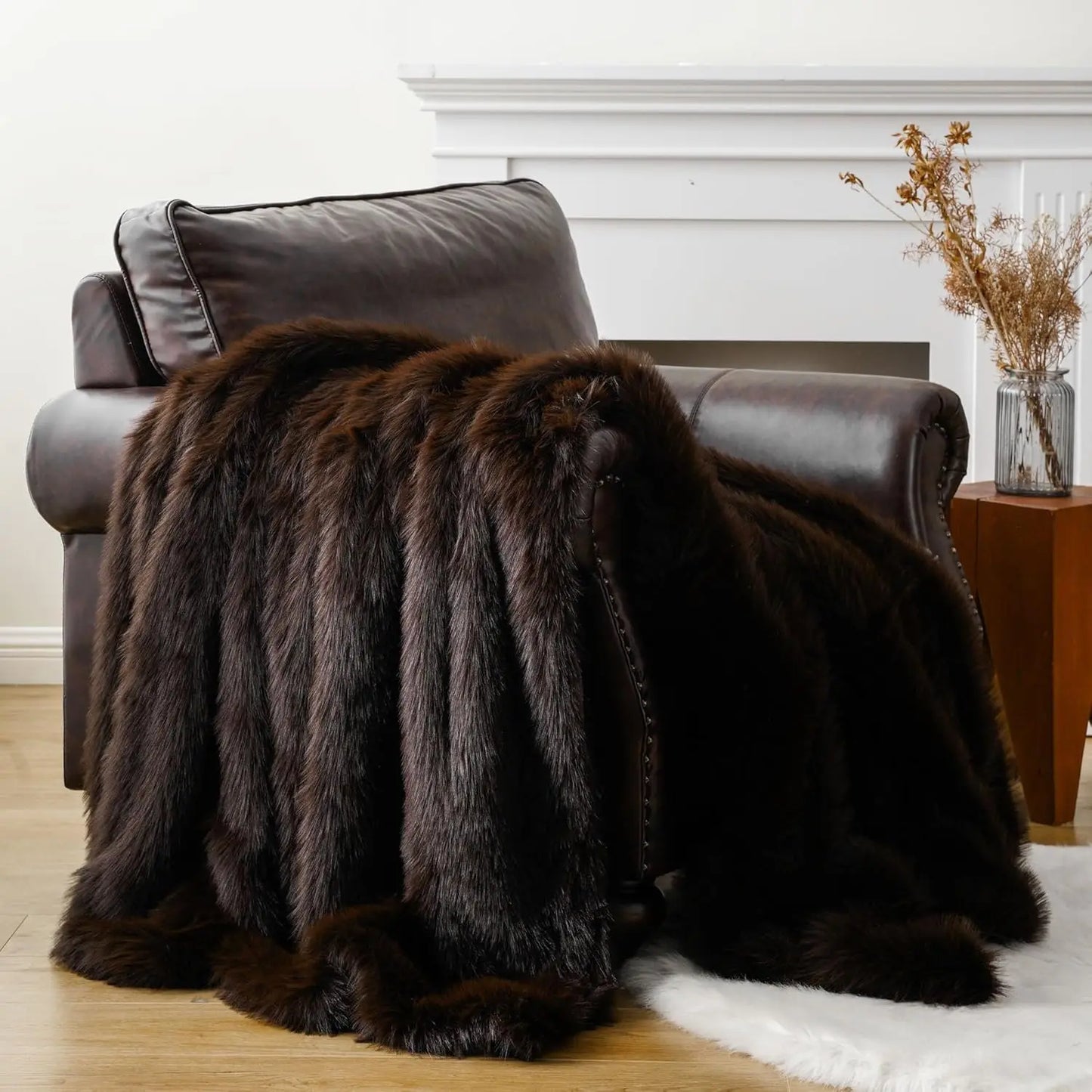 Luxury Faux Fur Throw Blanket for Bed and Home Decor