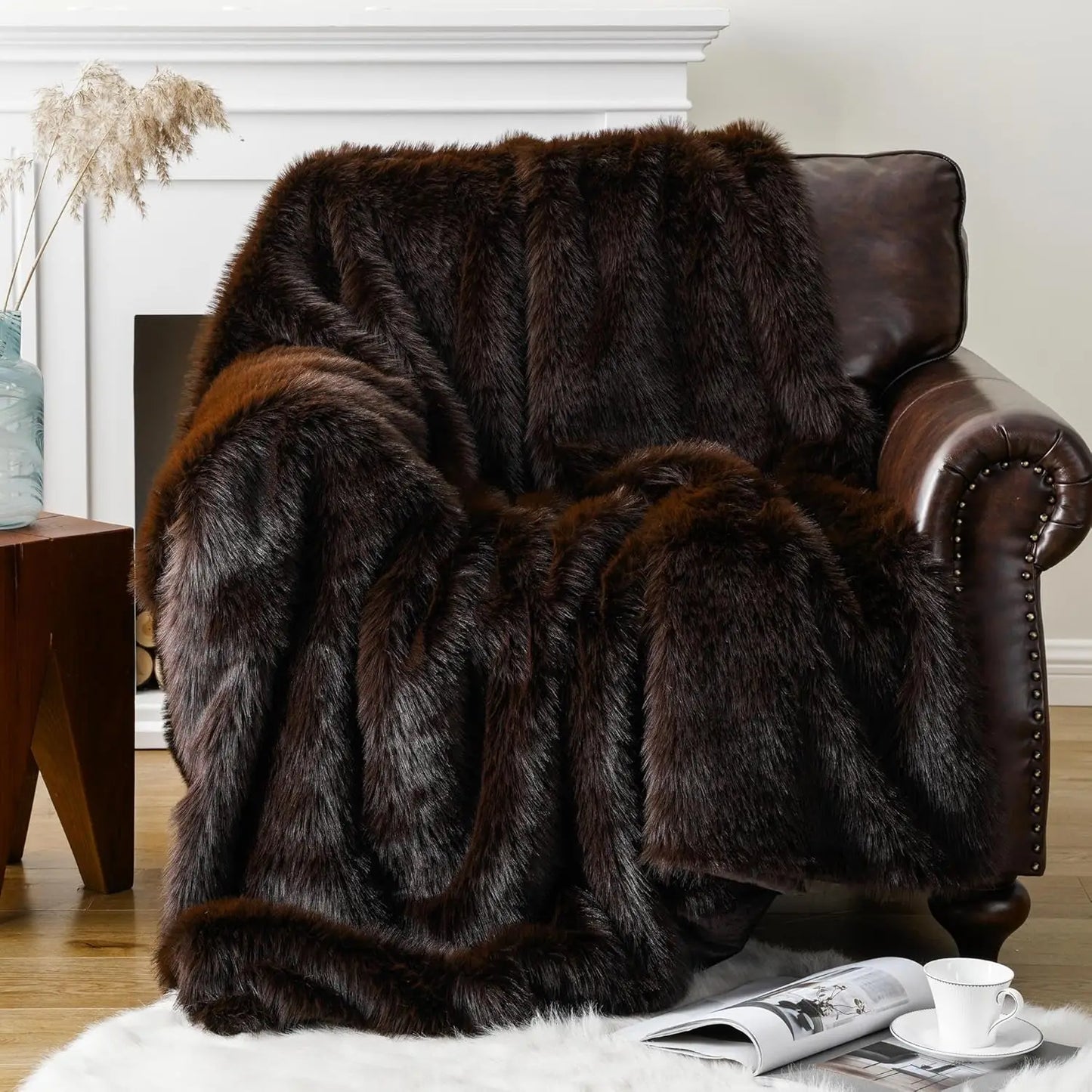 Luxury Faux Fur Throw Blanket for Bed and Home Decor