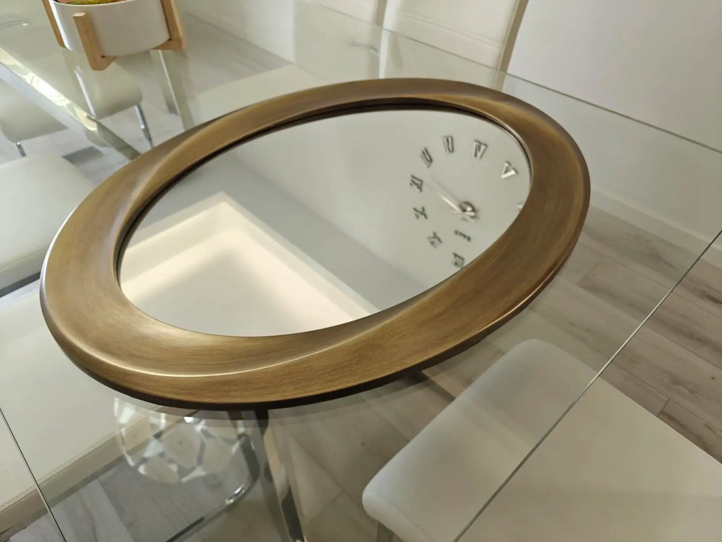 Oval Wall Mirror With Beveled Edge And Elegant Curve Frame