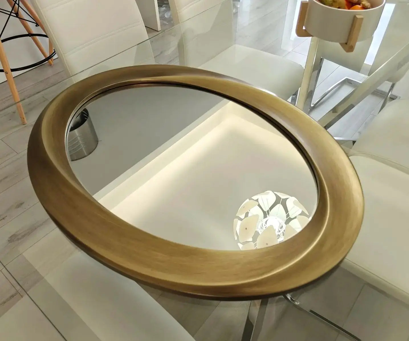 Oval Wall Mirror With Beveled Edge And Elegant Curve Frame