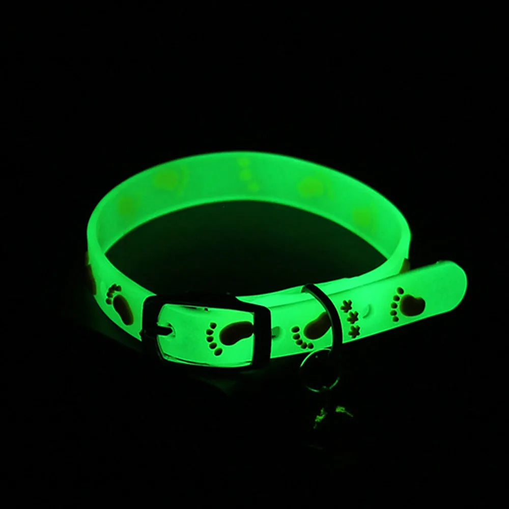 Luminous Cat Collar With Fluorescent Silicone Bell