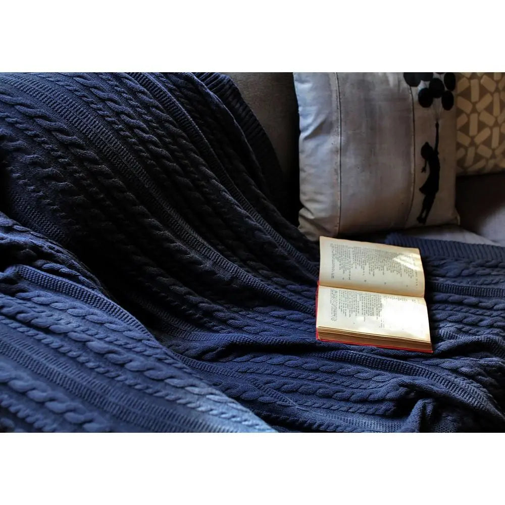 Organic Cotton Cable Knit Throw Blanket Soft and Breathable