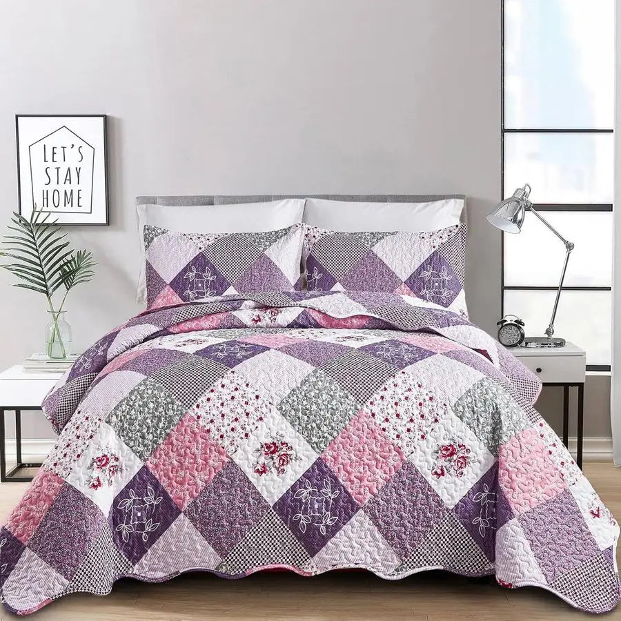 Floral Patchwork Quilt Set Reversible Microfiber Bedding for Bedroom